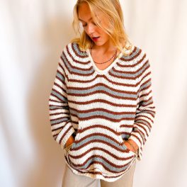 Triple Stripe Beach V-Neck Sweater / Cream
